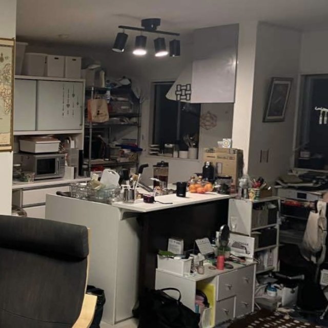 白でまとまった高級感のあるキッチン空間施工後イメージ１